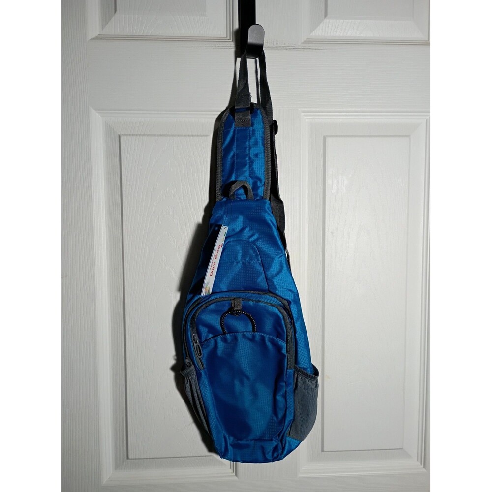 Magellans Blue Nylon Crossbody Day Zipper Bag Side Pockets Activewear Hiking